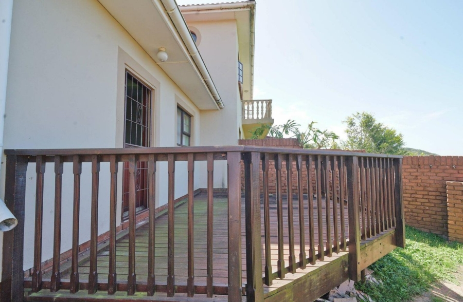 5 Bedroom Property for Sale in Baysville Eastern Cape